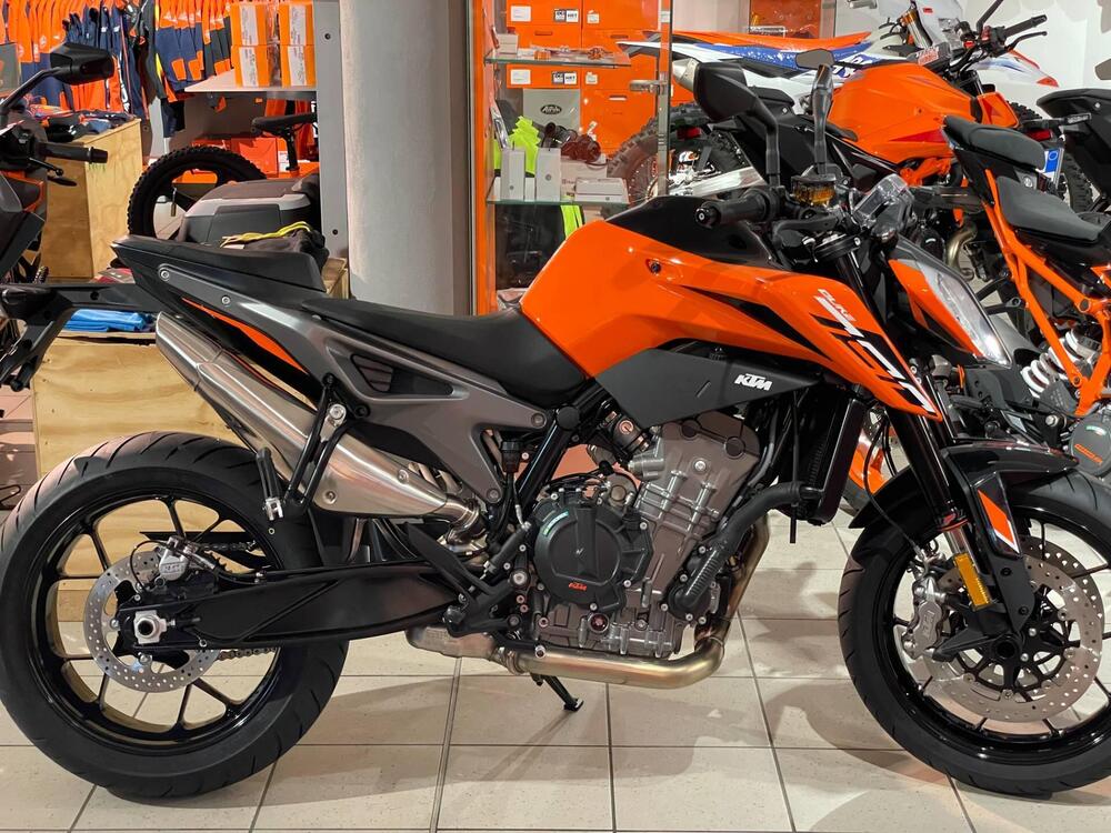 KTM 790 Duke L (2023 - 24)