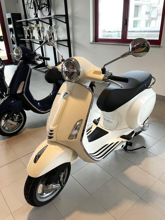 Vespa Primavera 50 (2024 - 25)