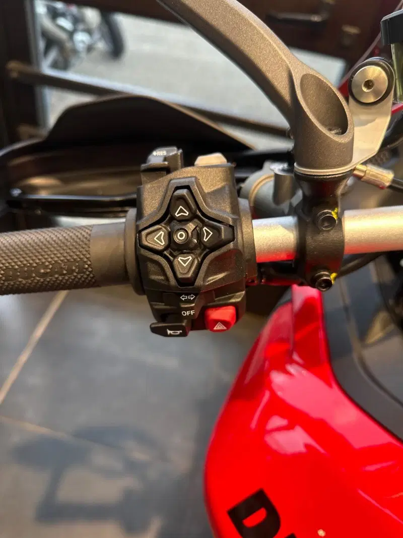Ducati Multistrada V2 (2025 - 26) (8)