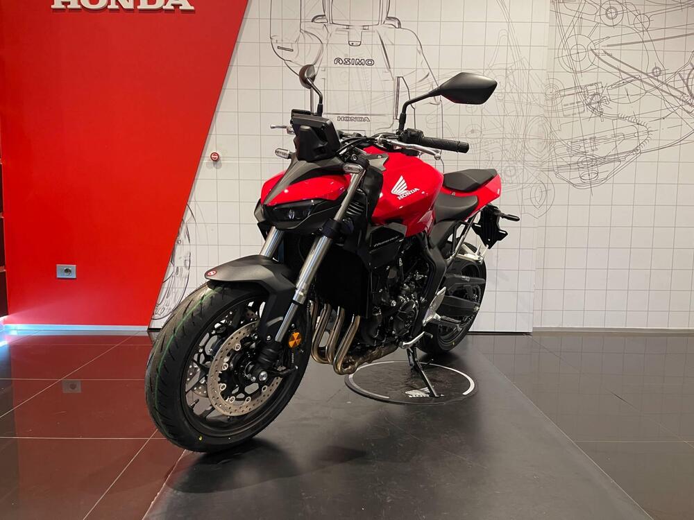 Honda CB 1000 Hornet (2025) (5)