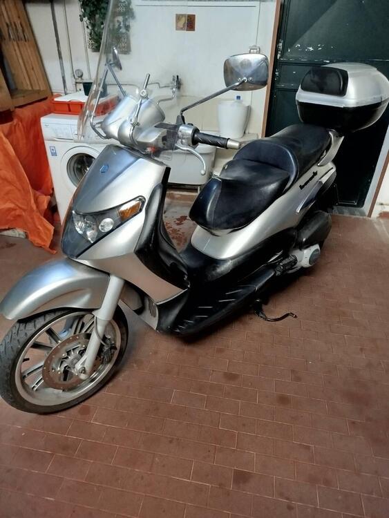 Piaggio Beverly 200 (2002 - 03)