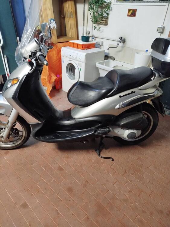 Piaggio Beverly 200 (2002 - 03) (3)