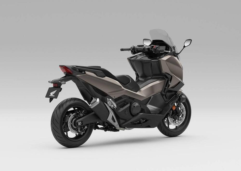 Honda Forza 750 (2025) (3)