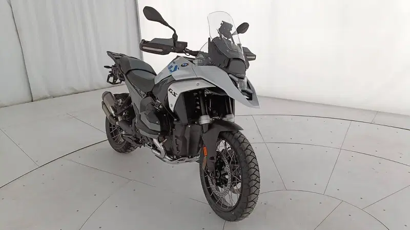 Bmw R 1300 GS (2023 - 26) (2)