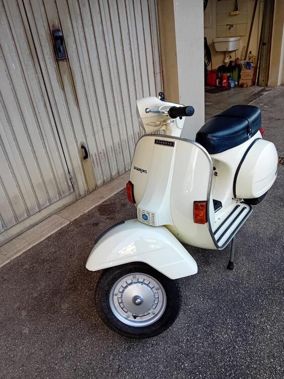 Piaggio Vespa 125 PX (3)