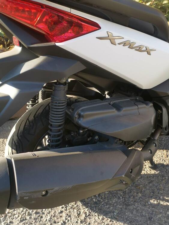 Yamaha X-Max 400 (2013 - 16) (3)