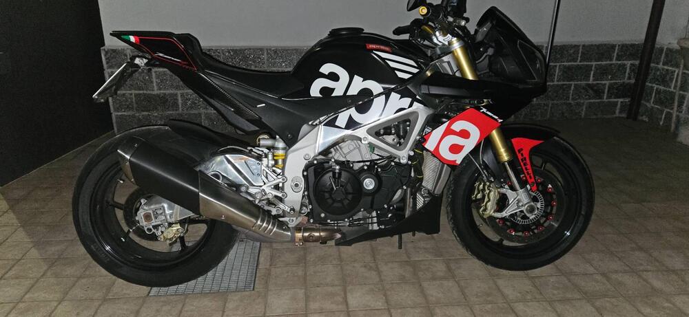 Aprilia Tuono V4 R APRC (2011 - 13) (2)