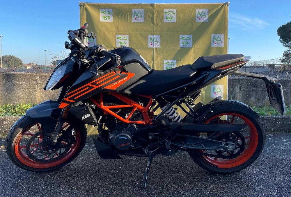 KTM 125 Duke (2021 - 23) (2)