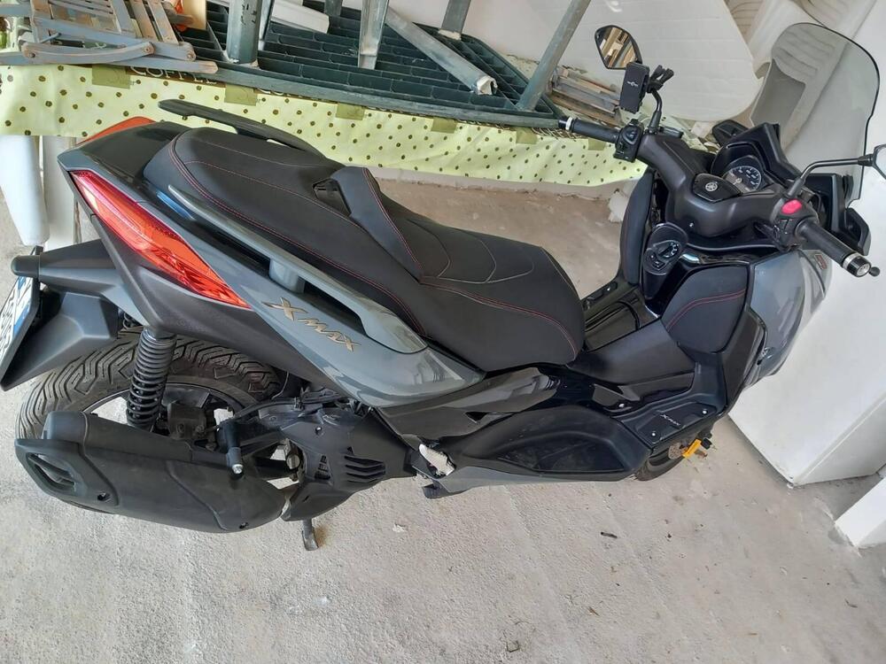 Yamaha X-Max 125 Tech Max (2021 - 24) (4)