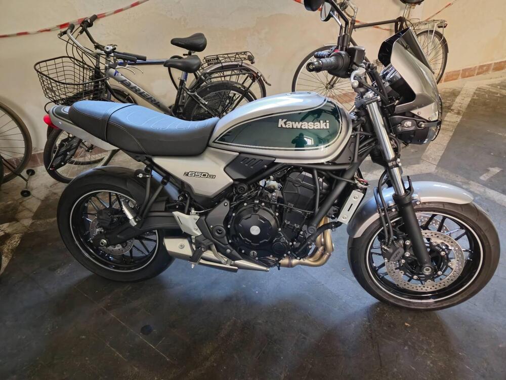 Kawasaki Z 650 RS (2022 - 24)