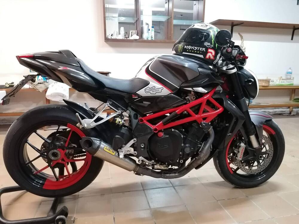 MV Agusta Brutale 1090 RR (2009 - 15) (2)