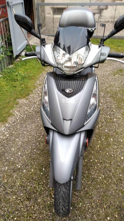 Kymco People 300i GT ABS (2016 - 20) (3)