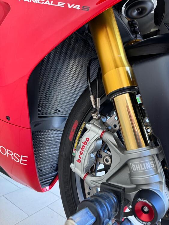 Ducati Panigale V4 S 1100 (2021) (5)