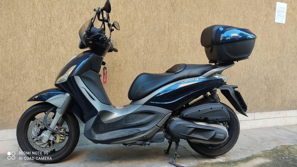 Piaggio Beverly 350 SportTouring ie (2011 - 15)