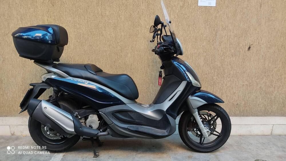 Piaggio Beverly 350 SportTouring ie (2011 - 15) (2)