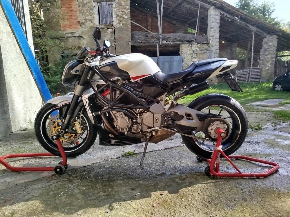 MV Agusta Brutale 910 R (2006 - 11) (3)