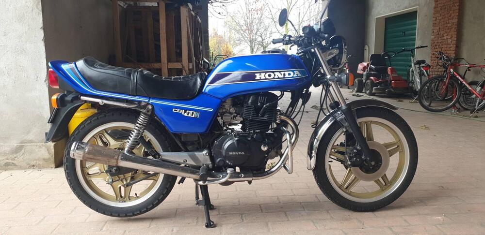 Honda CB 400N (2)