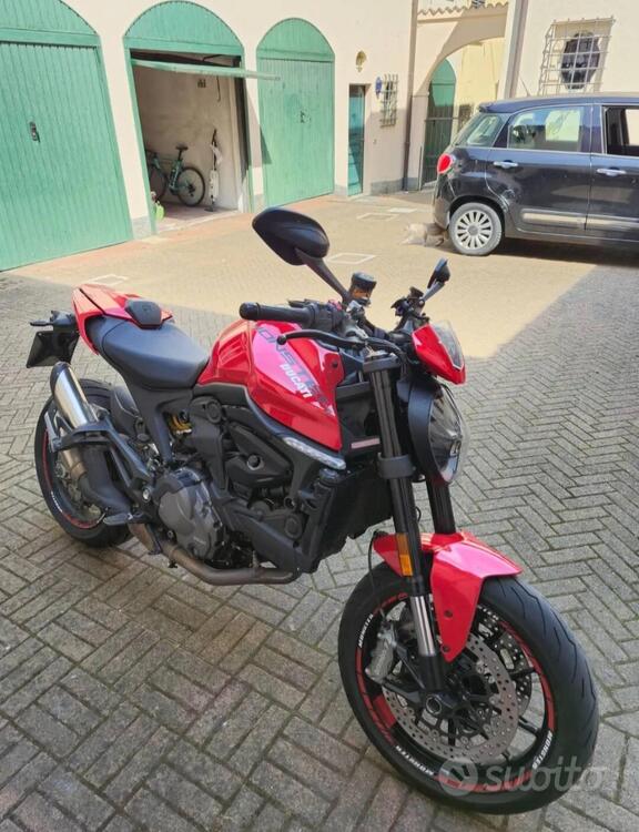 Ducati Monster 937 + (2021 - 25)