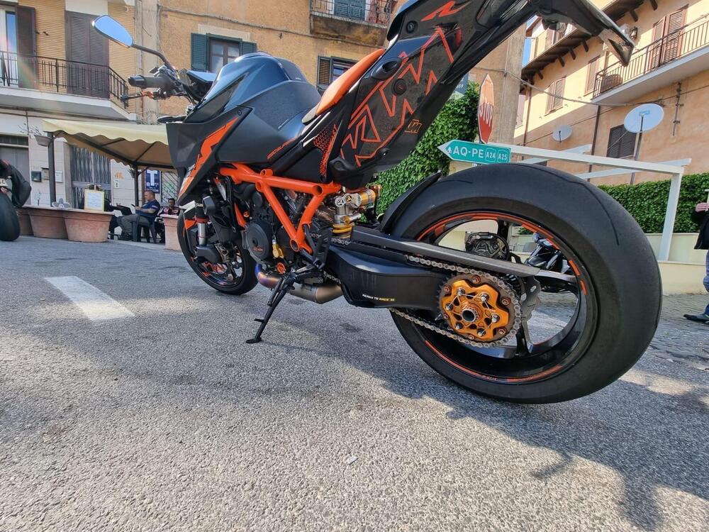 KTM 1290 Super Duke R (2020) (4)