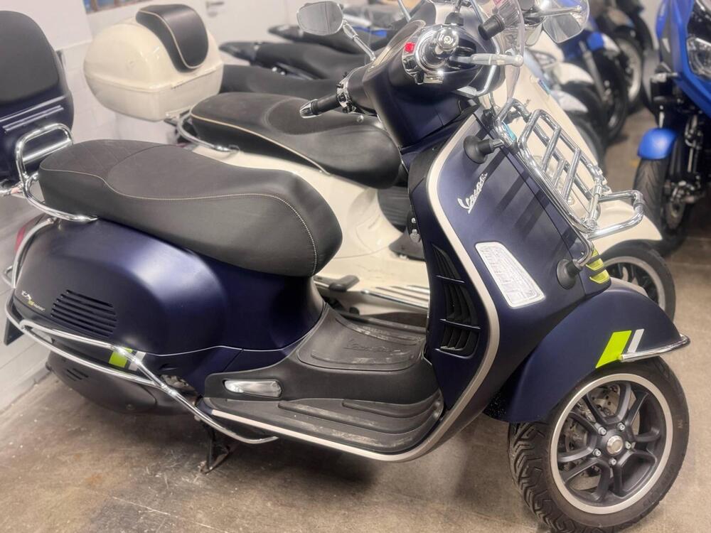 Vespa GTS 300 Super Tech (2023 - 24)