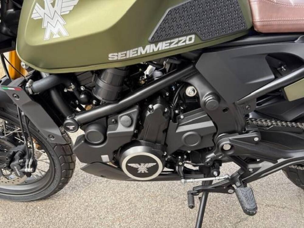 Moto Morini SEIEMMEZZO SCR (2022 - 25) (5)