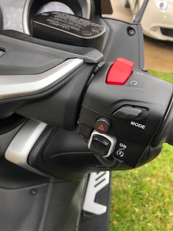 Yamaha T-Max 530 DX (2017 - 19) (3)