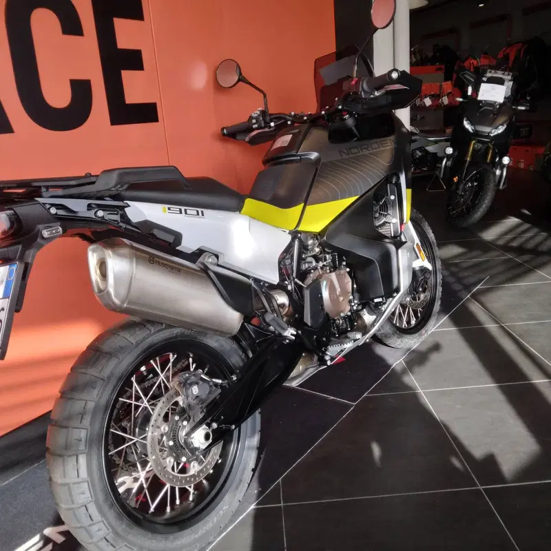 Husqvarna Norden 901 (2022 - 26) (4)
