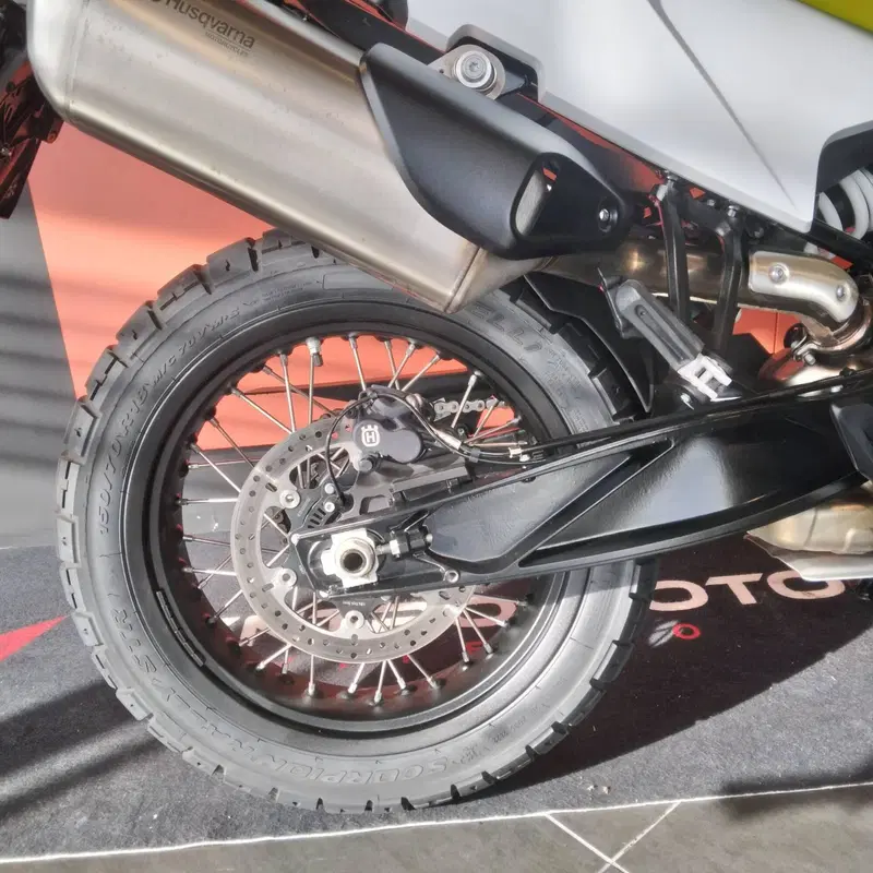 Husqvarna Norden 901 (2022 - 26) (5)