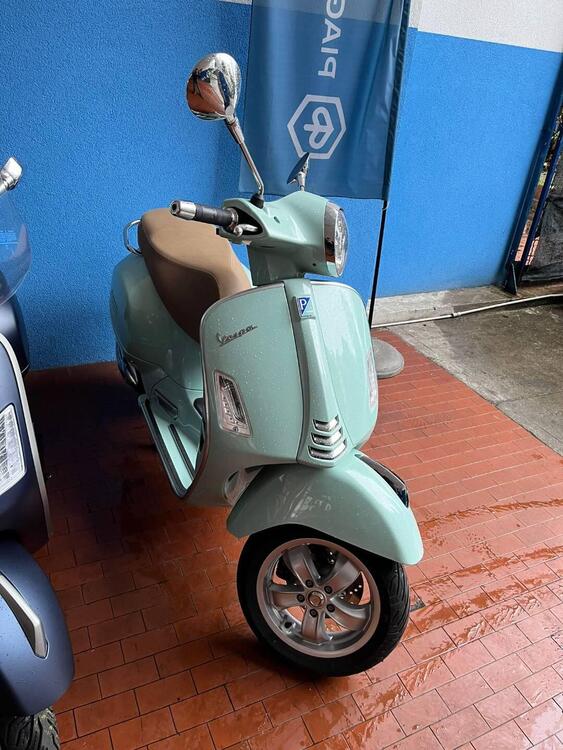 Vespa GTS 300 Hpe (2021 - 22)