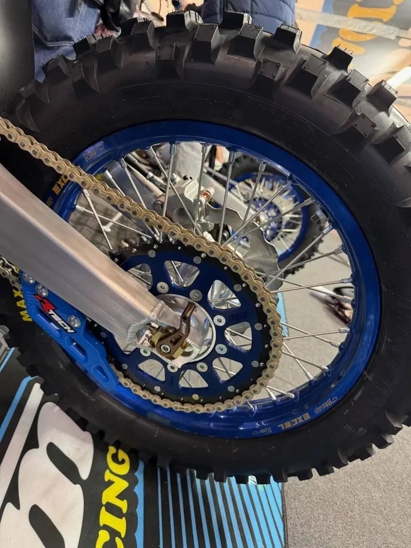 Tm Moto EN 300 ES Fi 4T (2026) (8)