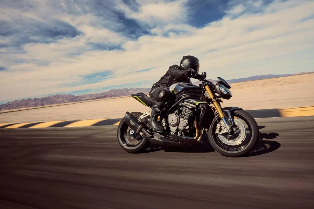 Triumph Speed Triple 1200 RS 2025: la più potente, tecnologica e affilata di sempre. Ecco come cambia [VIDEO e GALLERY] (3)