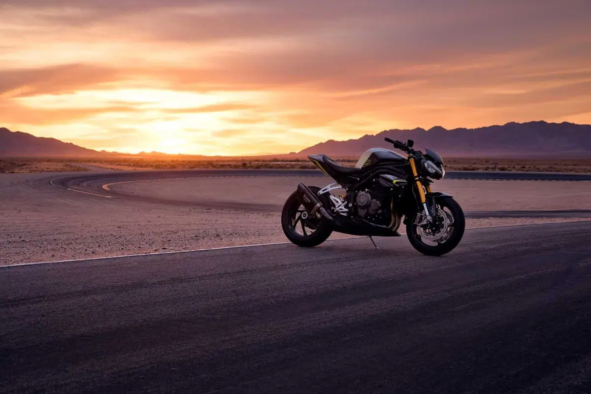 Triumph Speed Triple 1200 RS 2025: la più potente, tecnologica e affilata di sempre. Ecco come cambia [VIDEO e GALLERY] (10)