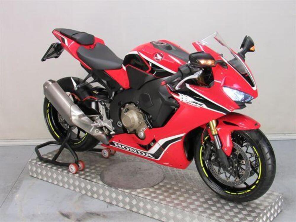 Honda CBR 1000 RR Fireblade SP (2017 - 19) (2)