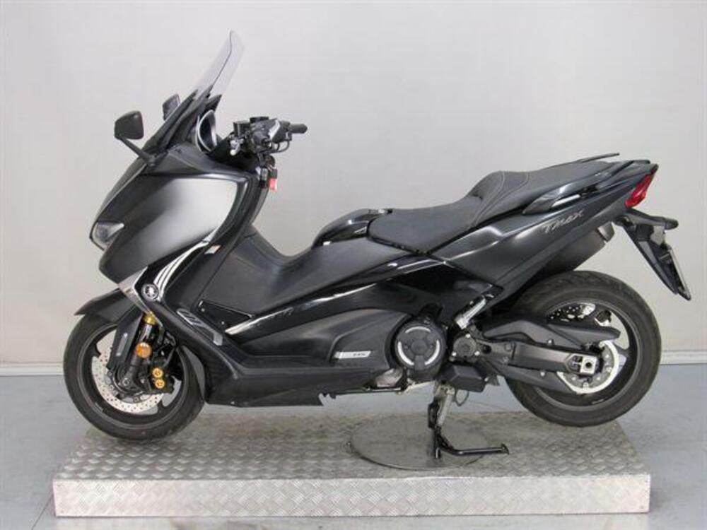 Yamaha T-Max 530 DX (2017 - 19) (4)