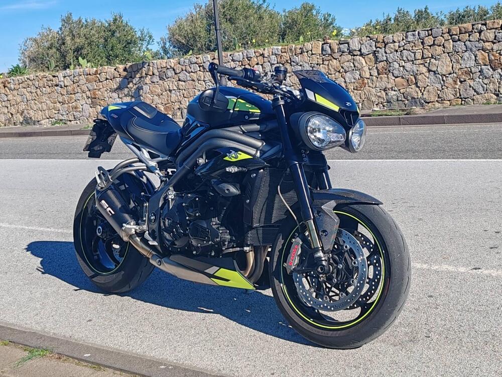 Triumph Speed Triple 1050 RS (2018 - 20) (2)