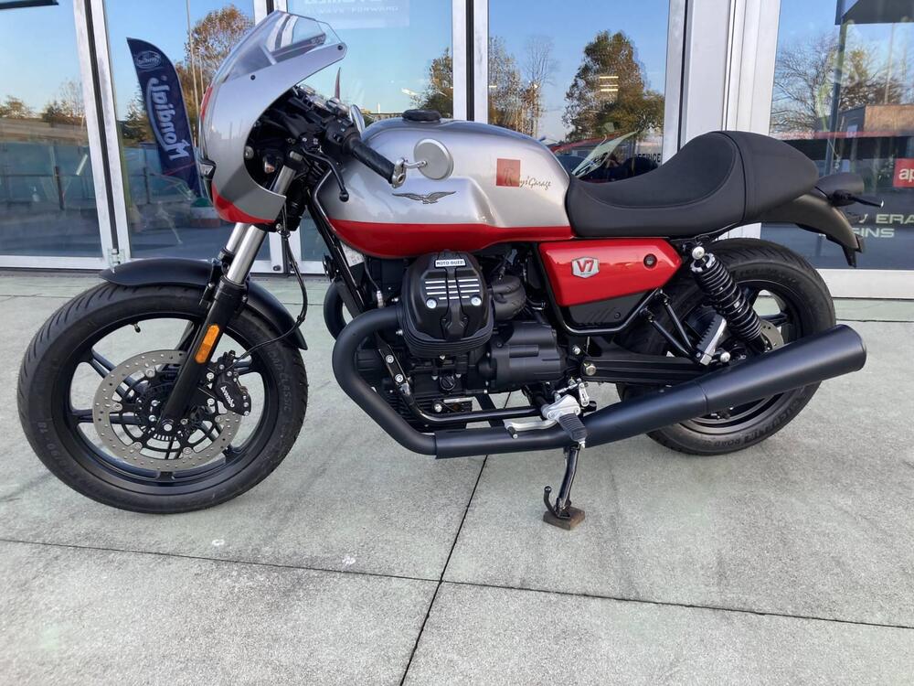 Moto Guzzi V7 Stone Corsa (2023 - 25)