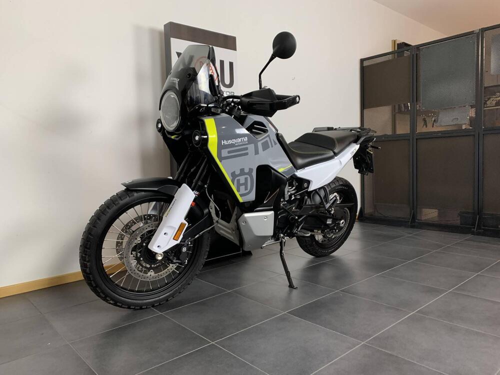 Husqvarna Norden 901 (2022 - 25) (2)