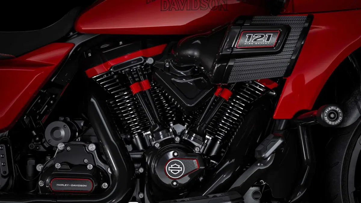 Harley-Davidson CVO - Custom Vehicle Operations CVO Road Glide ST (2025) (5)