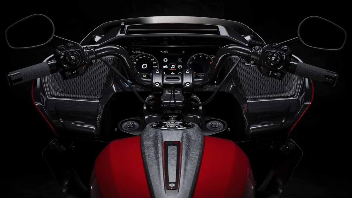 Harley-Davidson CVO - Custom Vehicle Operations CVO Road Glide ST (2025) (8)