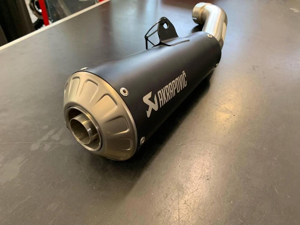 Terminale Akrapovic Husq. 401-125 (2)