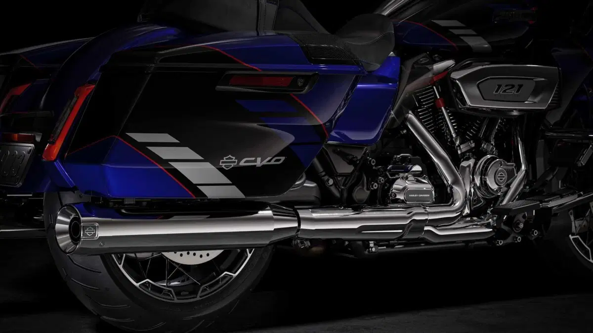 Harley-Davidson CVO - Custom Vehicle Operations CVO Road Glide (2025 - 26) (5)
