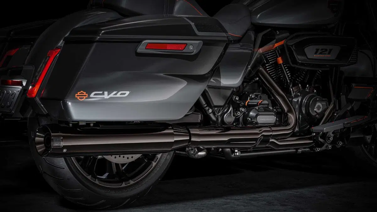 Harley-Davidson CVO - Custom Vehicle Operations CVO Street Glide (2025) (8)