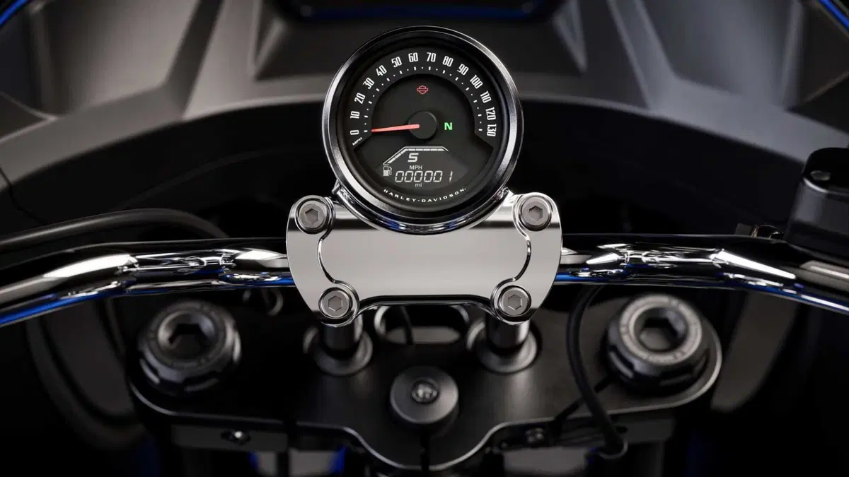 Harley-Davidson Softail-Cruiser Low Rider ST (2025 - 26) (11)