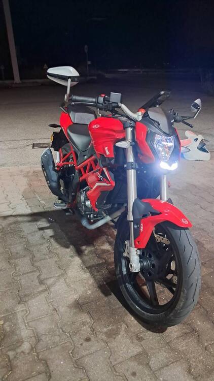 Benelli BN 125 (2018 - 20) (2)