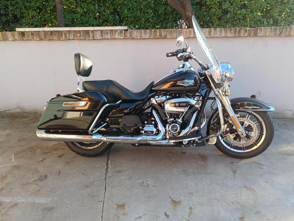 Harley-Davidson 107 Road King (2017) - FLHR (2)