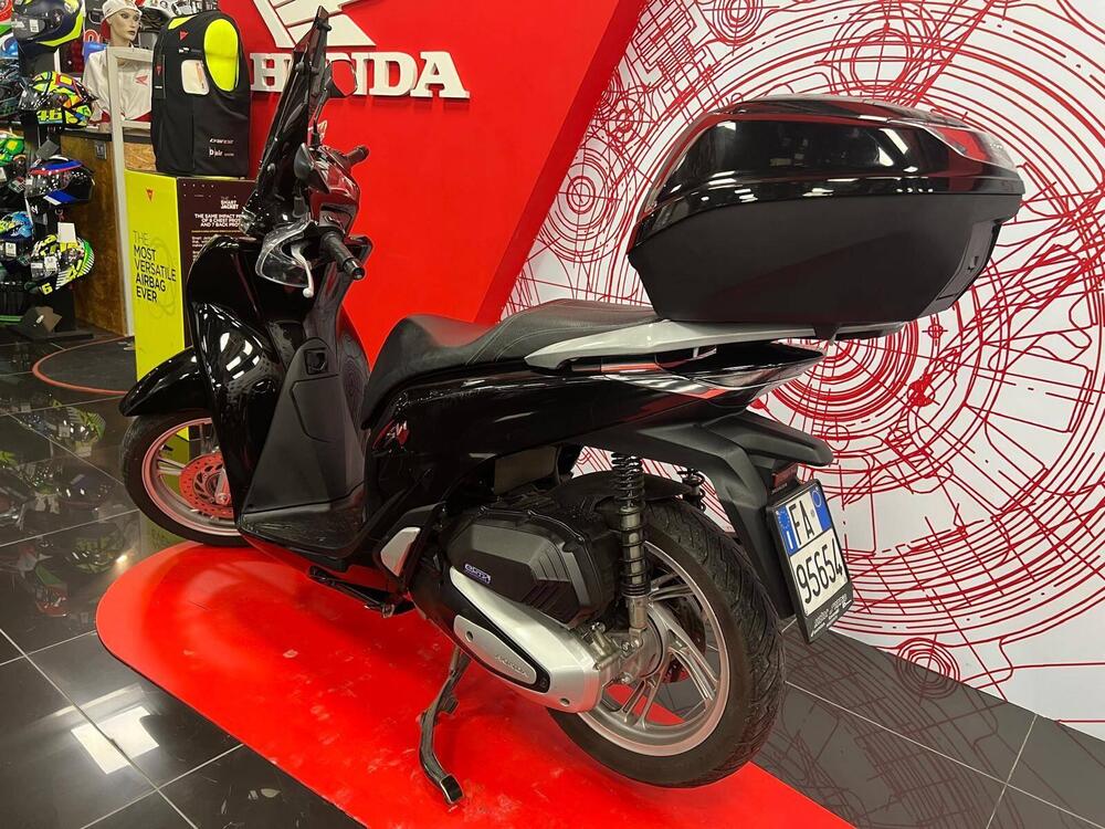 Honda SH 125i GT (2020 - 25) (3)