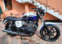 Triumph Bonneville SE (2009 - 13) usata