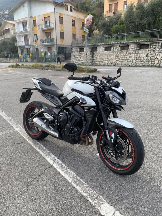 Triumph Street Triple 765 R (2023 - 25) (5)