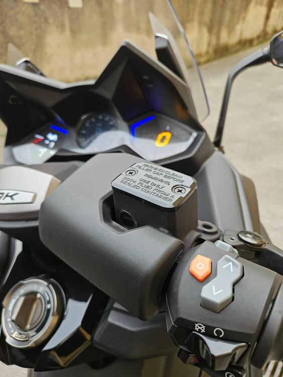 Kymco AK 550 ETS (2021 - 25) (4)