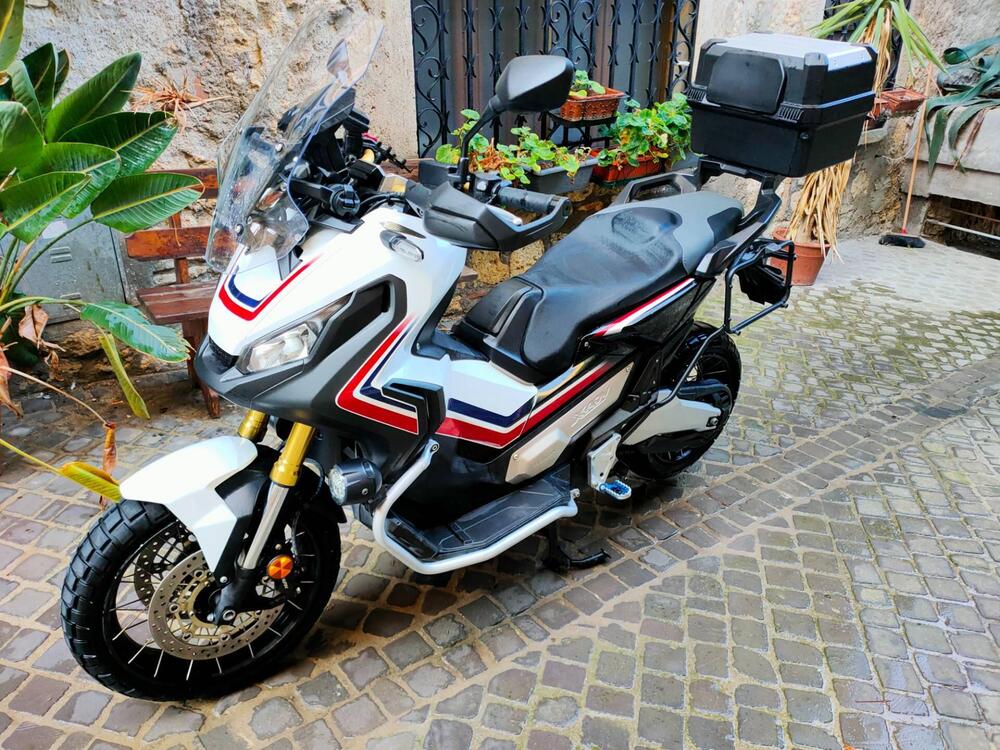 Honda X-ADV 750 Travel Edition (2017) (4)